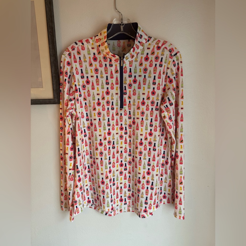 NWT SanSoleil Vineyard Wine Bottle Print Solcool 1/4 Zip Pullover Top - Picture 3 of 9